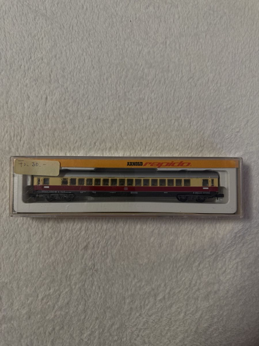 Arnold Modellini di ferrovie: Arnold Rapido Personenwagen Deutschebahn – Nuovo e nell'imballaggio originale da Basel venduto da sam_7gsy 4