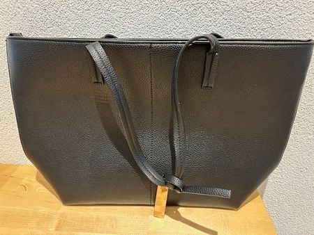 Handtasche schwarz