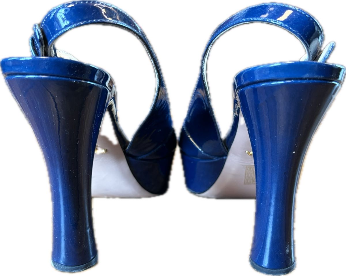 Prada Scarpe da donna: Sandales Prada bleu roi 39.5 – Usato da Dotzigen venduto da SecondHandGems 2