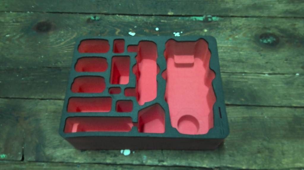 DJI Valigie: DJI Mavic Pro Koffereinsatz – Usato da Allschwil venduto da lukisina01