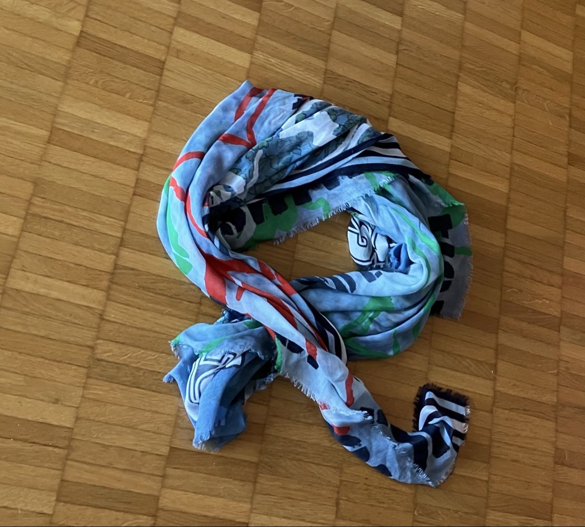 Luisa Cerano Foulard & Sciarpe: Luisa Cerano Tuch / Halstuch 130x130 – Usato da Weiningen ZH venduto da moon-55 3