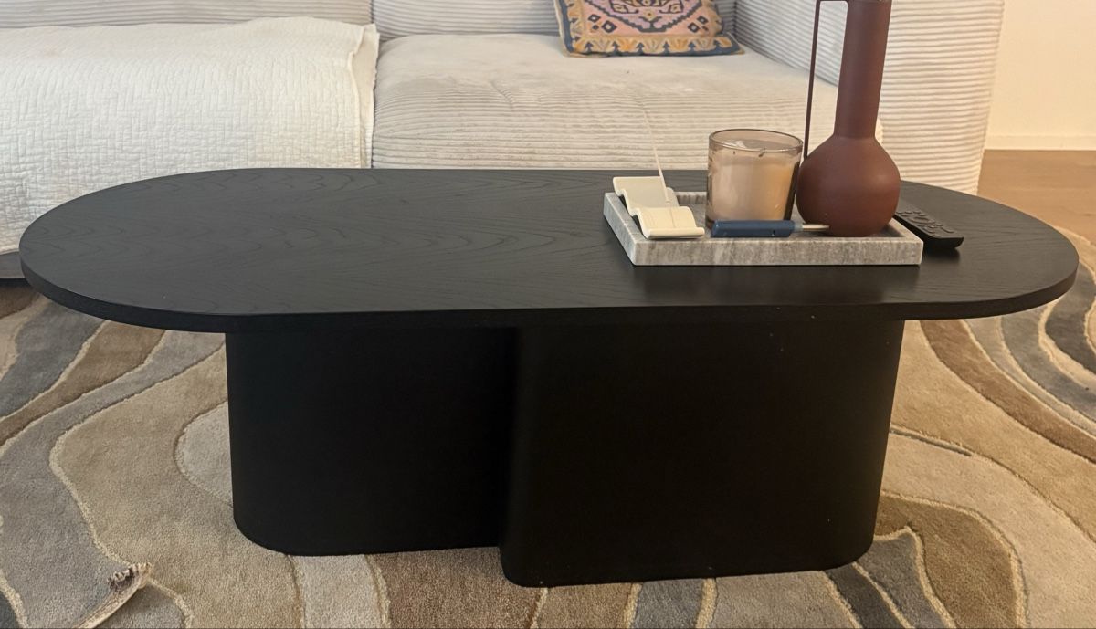 Tische: Couchtisch schwarz oval – Gebraucht aus Bülach von Antonali 1
