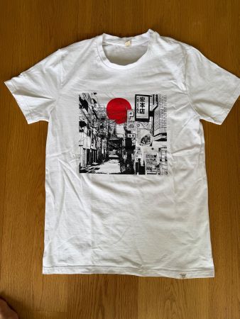 T-Shirt mit Japan-Print, wituka Gr. S, neuwertig