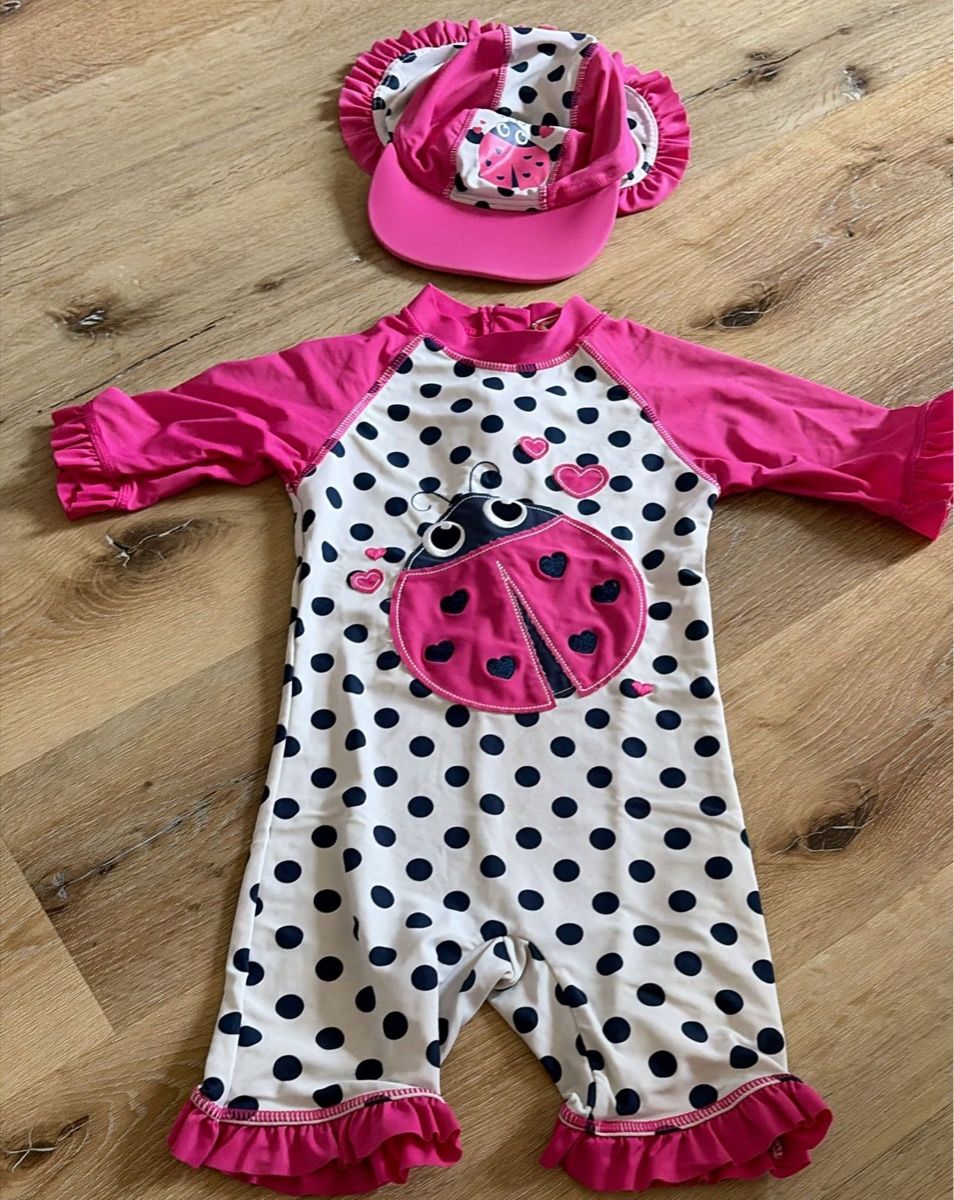 Costumi da bagno & Bikini: Badeanzug mit Badehut 110 – Usato da Rüti ZH venduto da Butterfly206cc 2