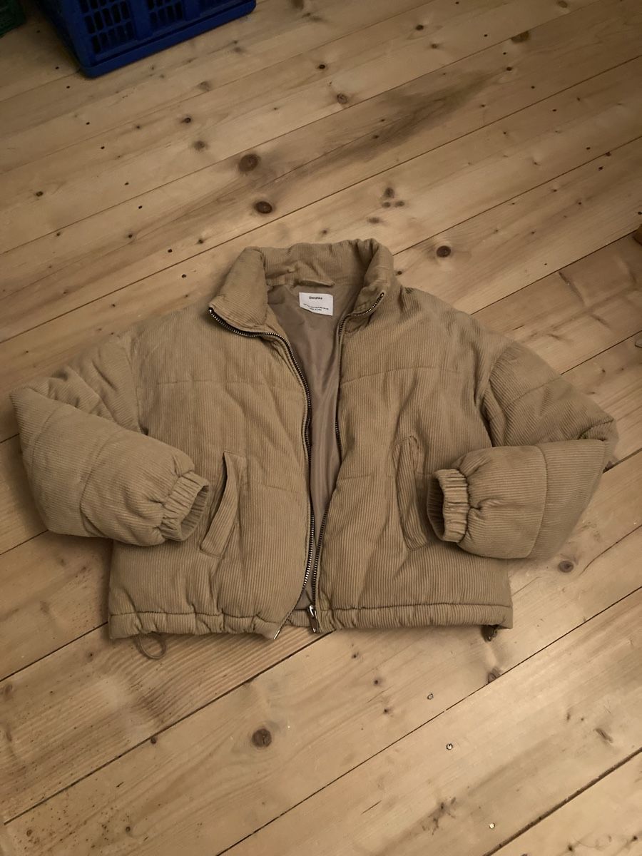 Jacken: Warme Jacke, Gr. Xs/S – Gebraucht aus Therwil von Leupi