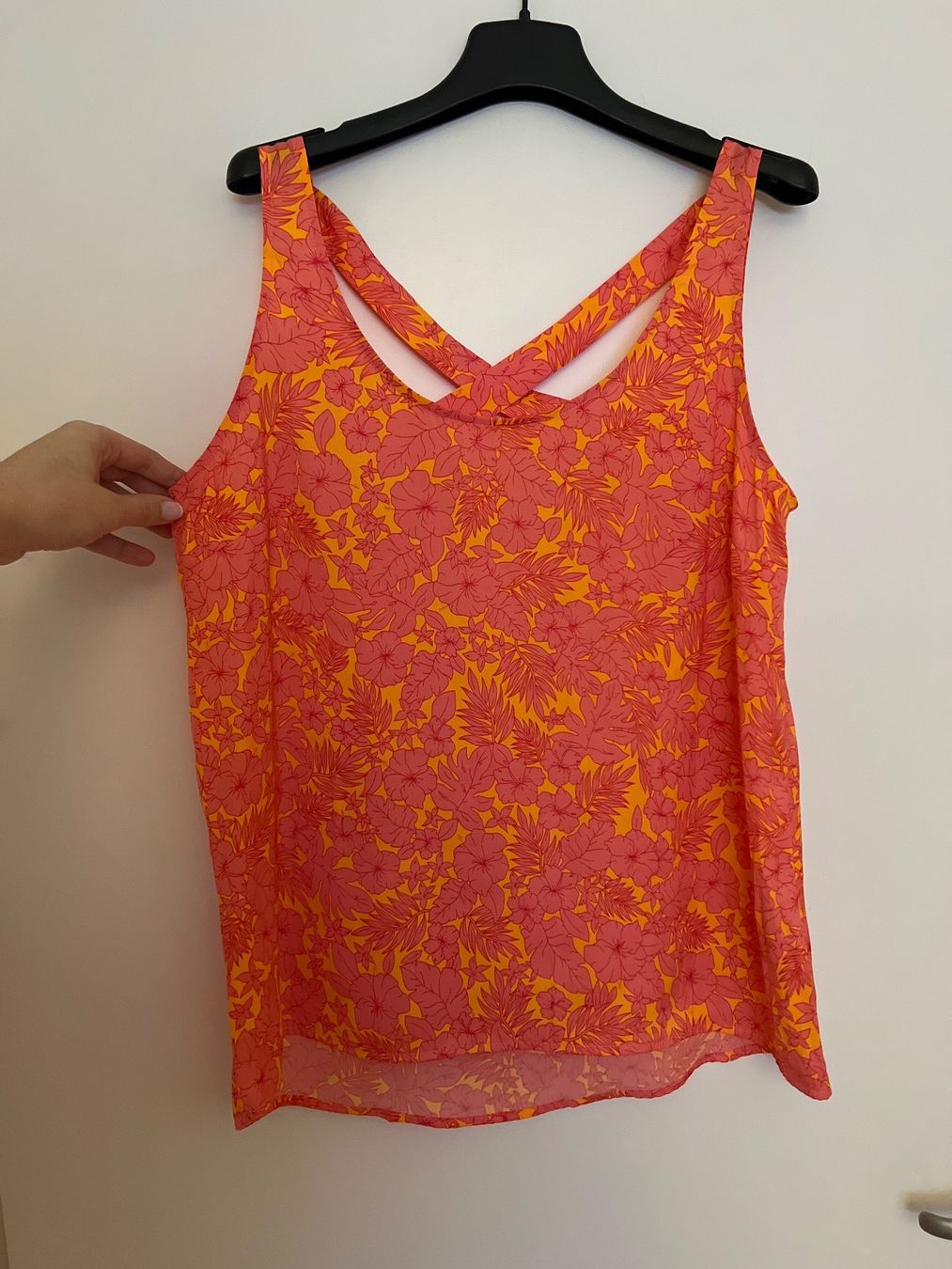 Top: Top EASYWEAR 40 – Usato da Horgen venduto da linuxrp 1