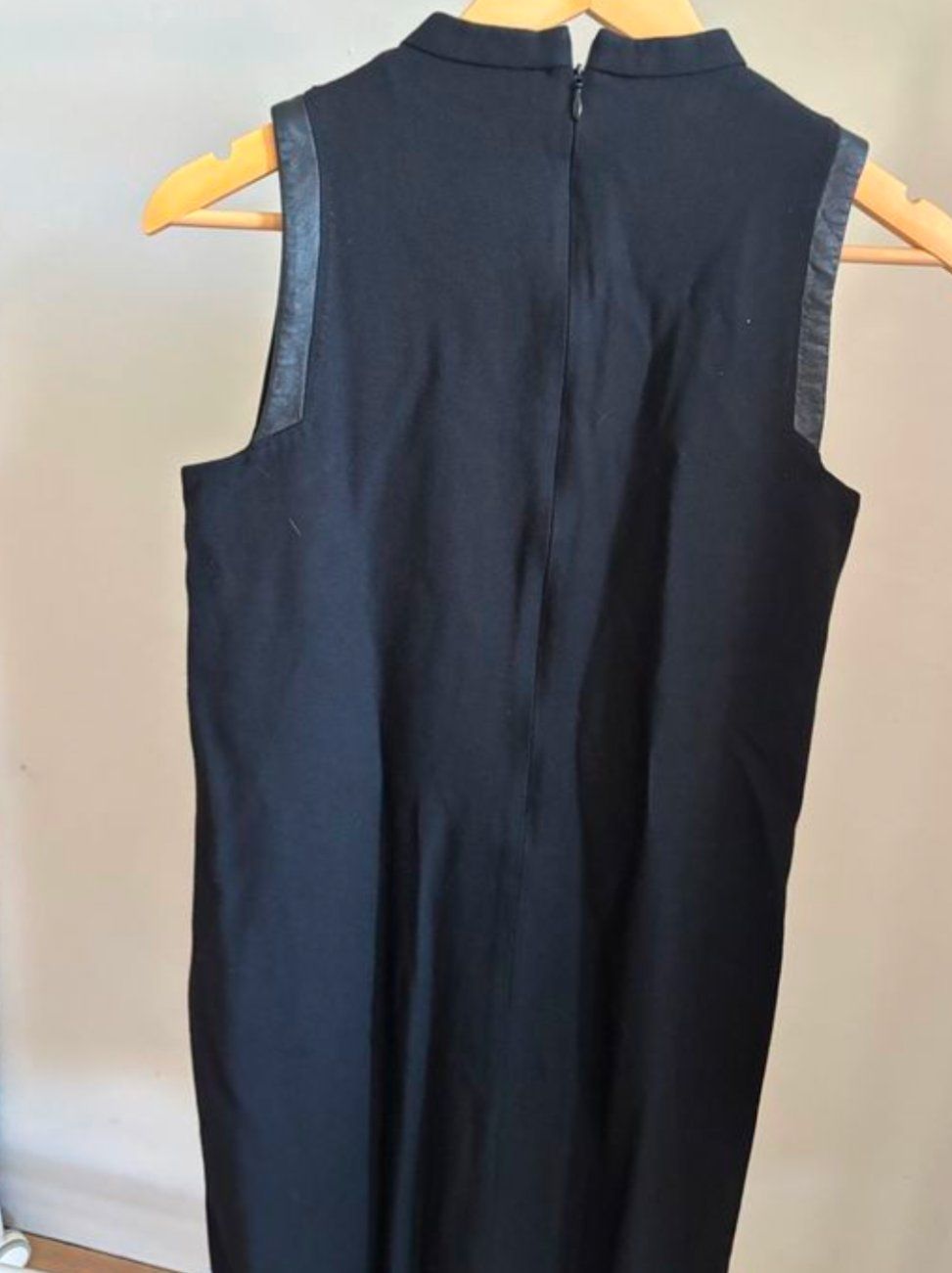 Massimo Dutti Vestiti: Massimo Dutti dress – Nuovo (secondo la descrizione) da Dietikon venduto da X7tj 4