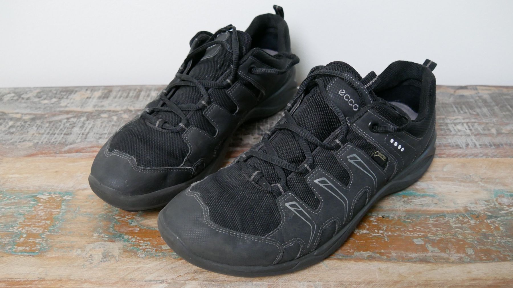 Ecco Scarpe da donna: Ecco Goretex Sneaker schwarz Grösse 39 – Usato da Zürich venduto da julia_vina