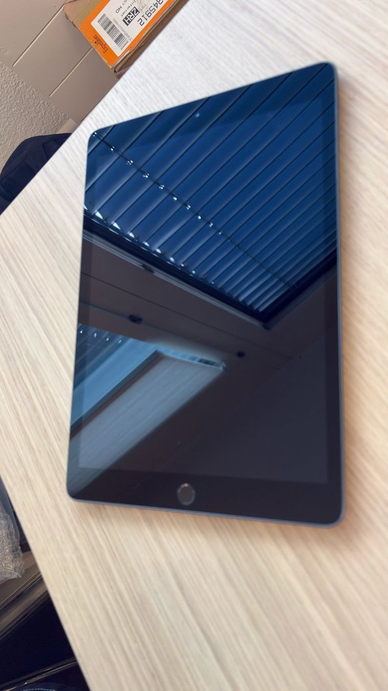Apple Tablet PC: Apple iPad (7. Generation) | schwarz – Usato da Volketswil venduto da appmac67 1