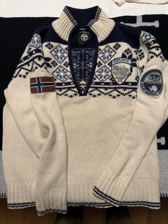 Napajari Pullover