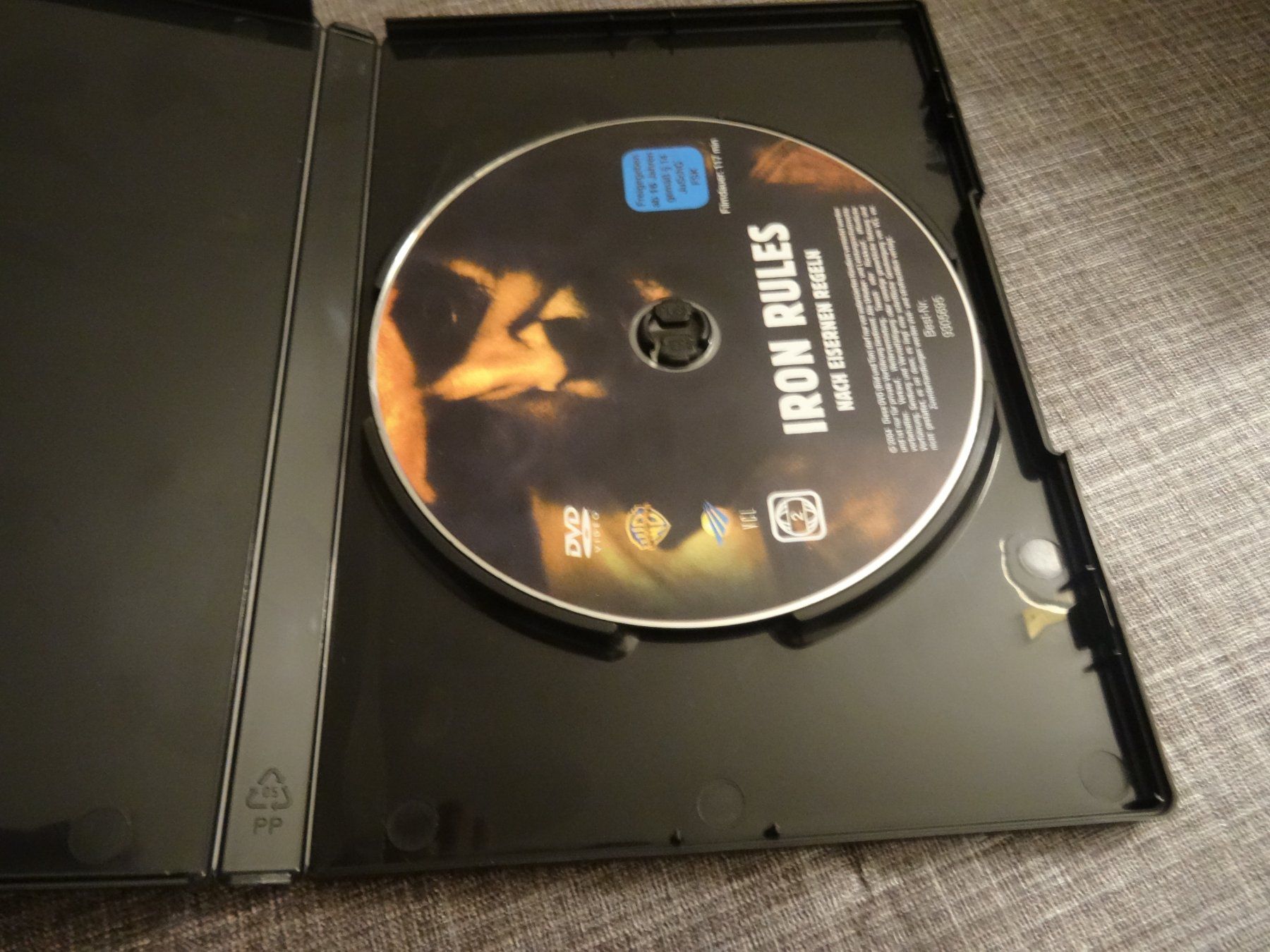 Tutti i DVDs: DVD Iron Rules - Nach eisernen Regeln – Usato da Olten venduto da Disc-Verkauf 1