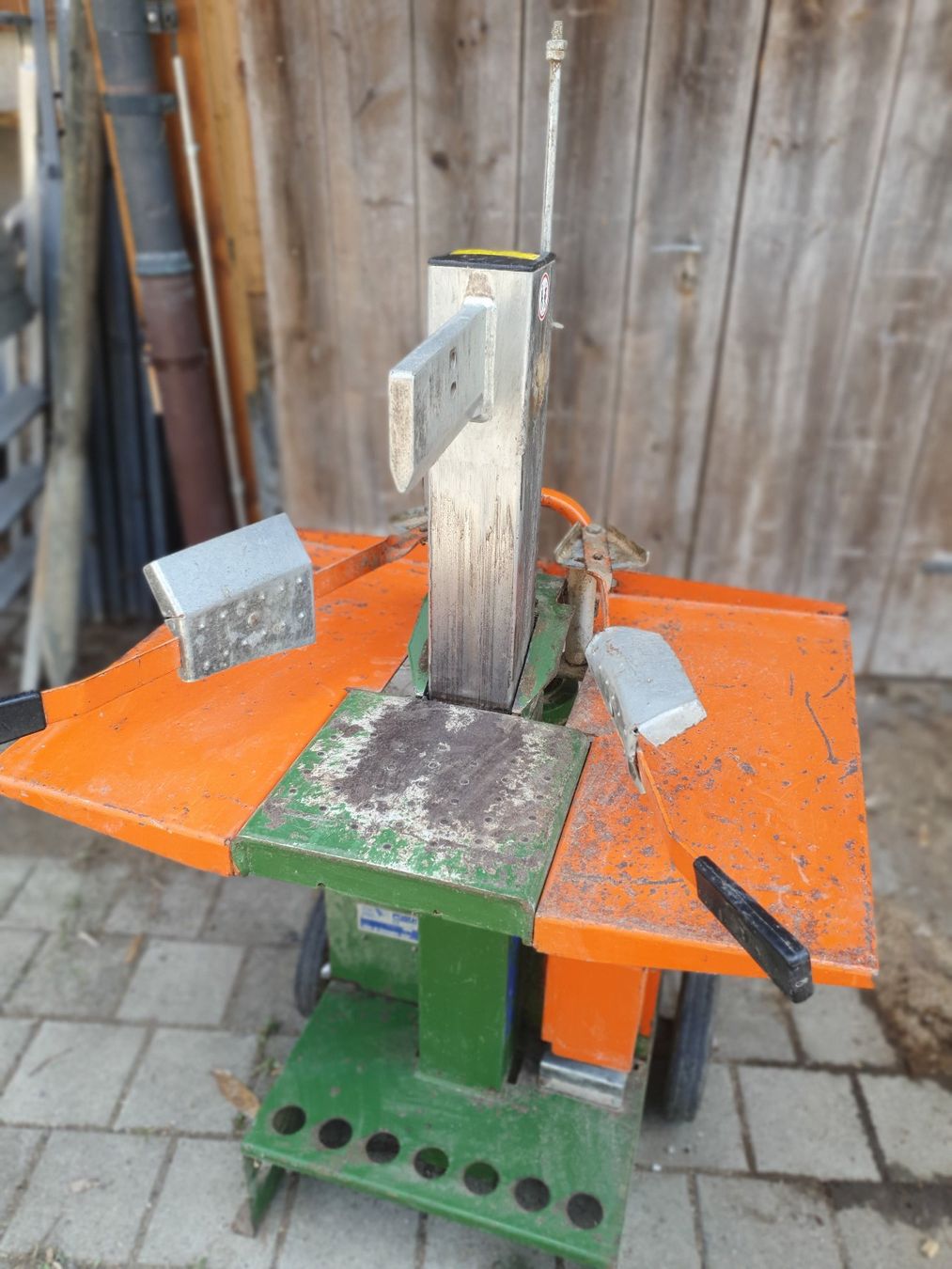 Posch Toutes les machines: Holzspalter hydraulisch – D'occasion à Bäretswil par Kiepenkerl
