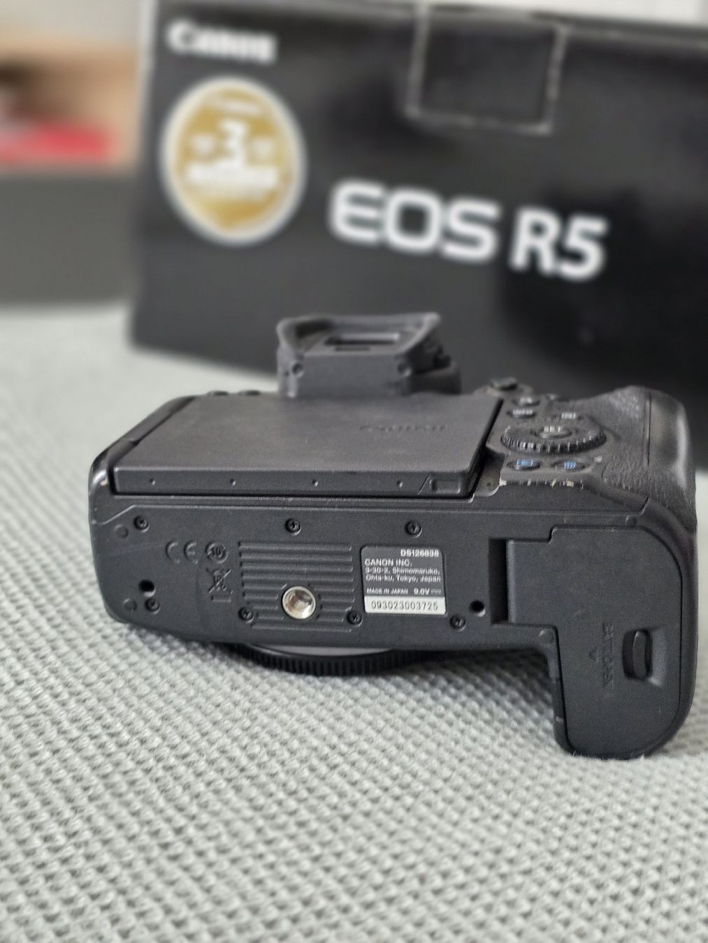 Canon Fotocamera: Canon R5 Body mit OVP, Akku Ladegerät – Usato da Buchs AG venduto da Fifi87 5