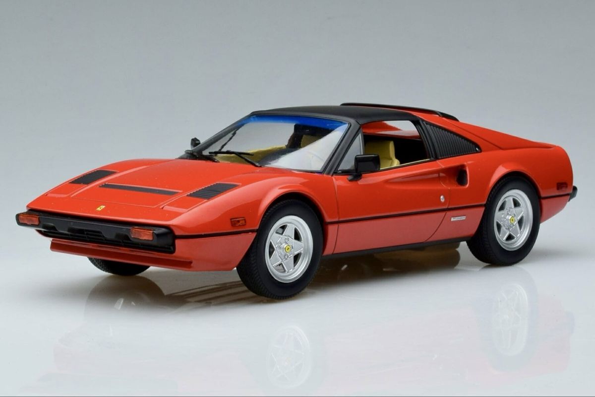Ferrari Modellini d'auto: FERRARI 308 GTS 1982 MASSSTAB 1:18 – Nuovo e nell'imballaggio originale da Erlenbach i. S. venduto da MB-Next-Level 3