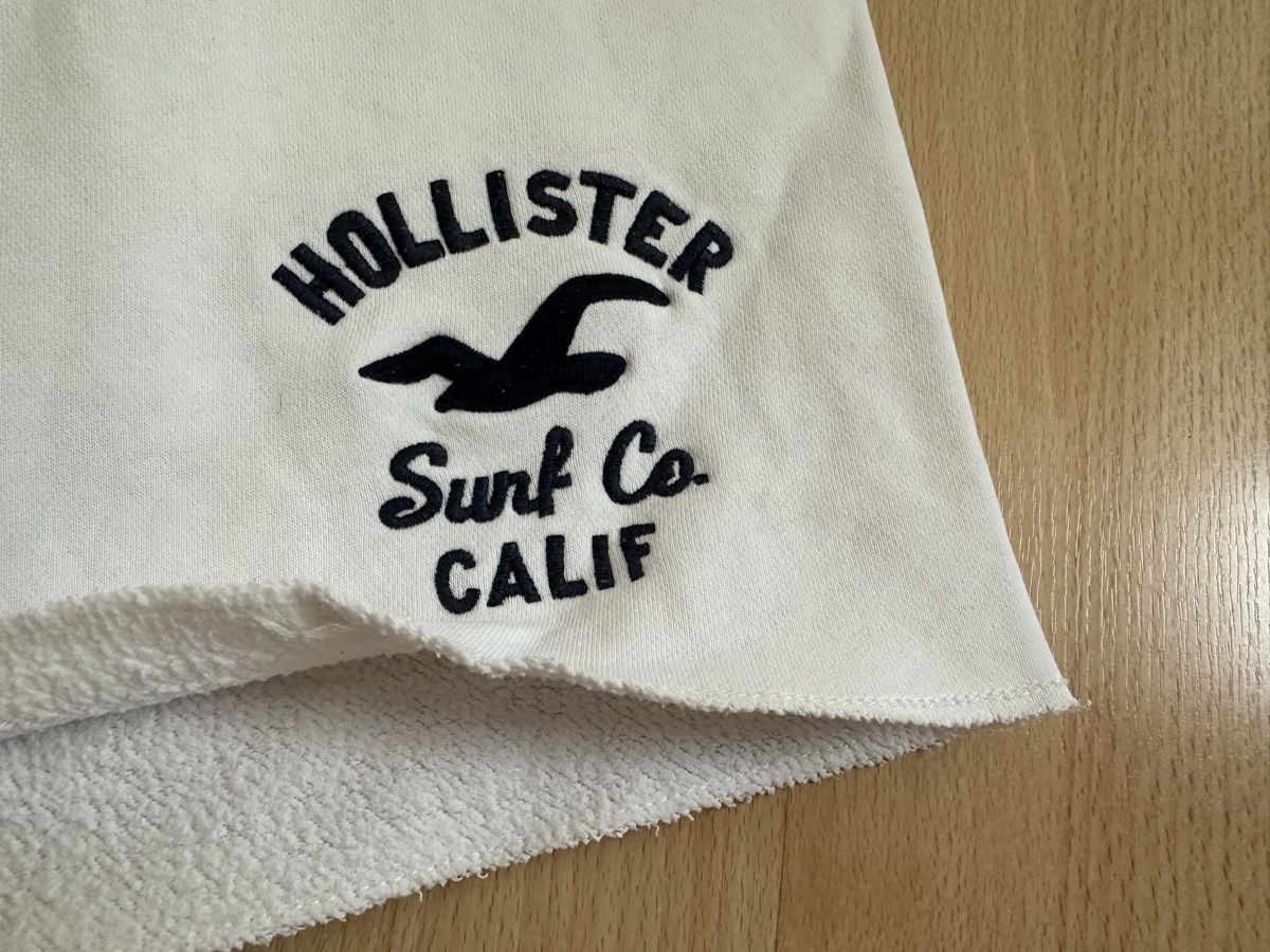 Hollister Pantaloni: Hollister Hose kurz  – Usato da Chur venduto da Sim7000 1
