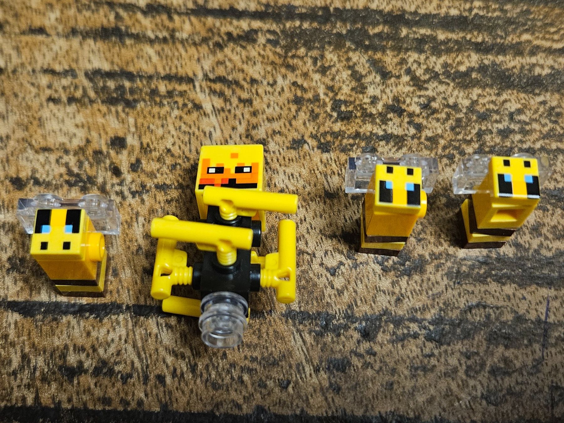 Lego Spielzeuge: lego lot de minecraft  4 articles – Gebraucht aus Confignon von Ecrofigs 1