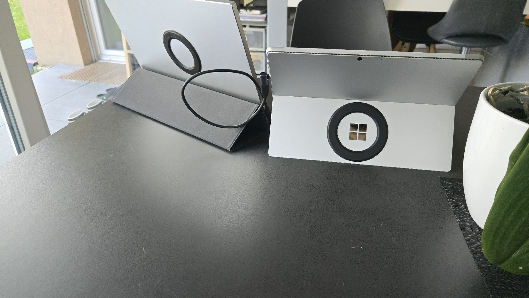 Microsoft Tablettes PC: Microsoft Surface Pro 8 inkl. 16" Monitor & Zubehör – D'occasion à Aproz (Nendaz) par Svet_f 4