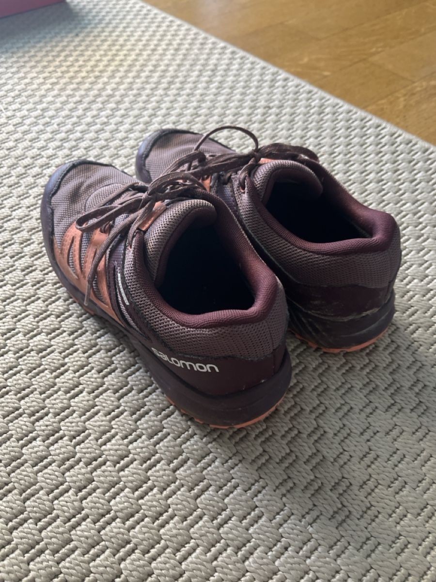 Salomon Scarpe per ragazze: Salomon Wanderschuhe, 37 – Usato da Solothurn venduto da Bobesch08 1