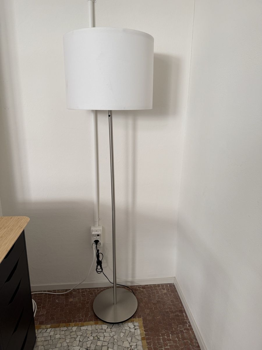 Ikea Lampen: Stehlampe weiss – Gebraucht aus Bern von figureskater