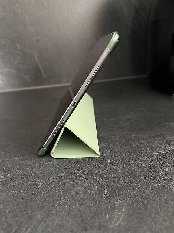 Tablet PC: Apple iPad Pro 9,7" 1. Generation mit 128GB WLAN + Cellular – Usato da Au SG venduto da ba6_m2fl 1