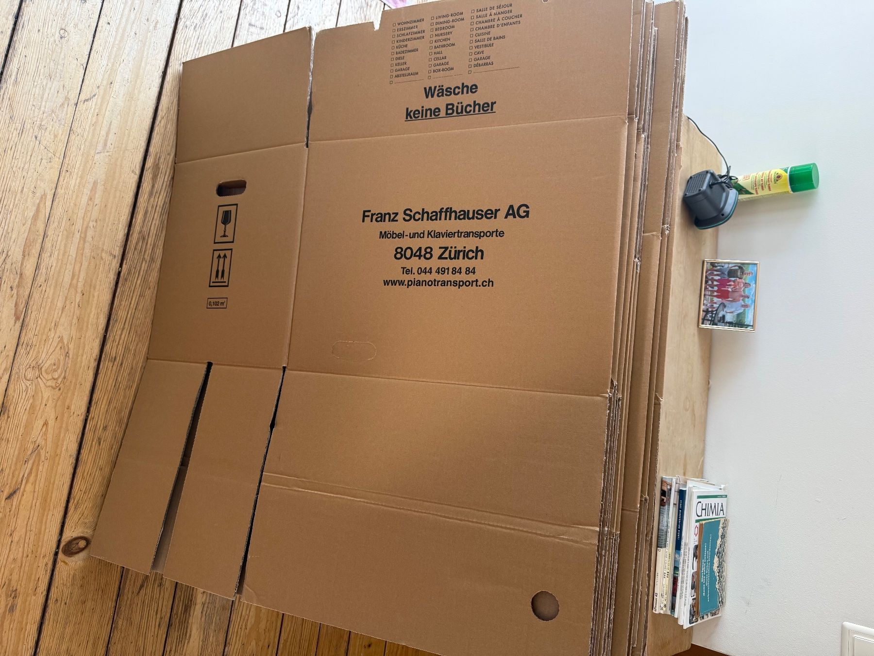 Kartons: 30 Karton boxes – Gebraucht aus Zürich von tja_8c8x 1