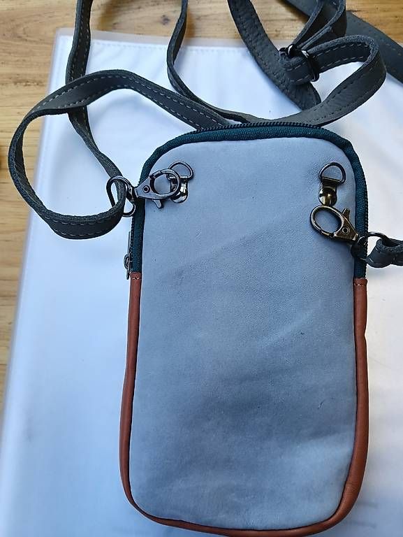 Cover & Protezioni schermo: Unikat Handy Hülle – Nuovo e nell'imballaggio originale da Thun venduto da Bubileie 4