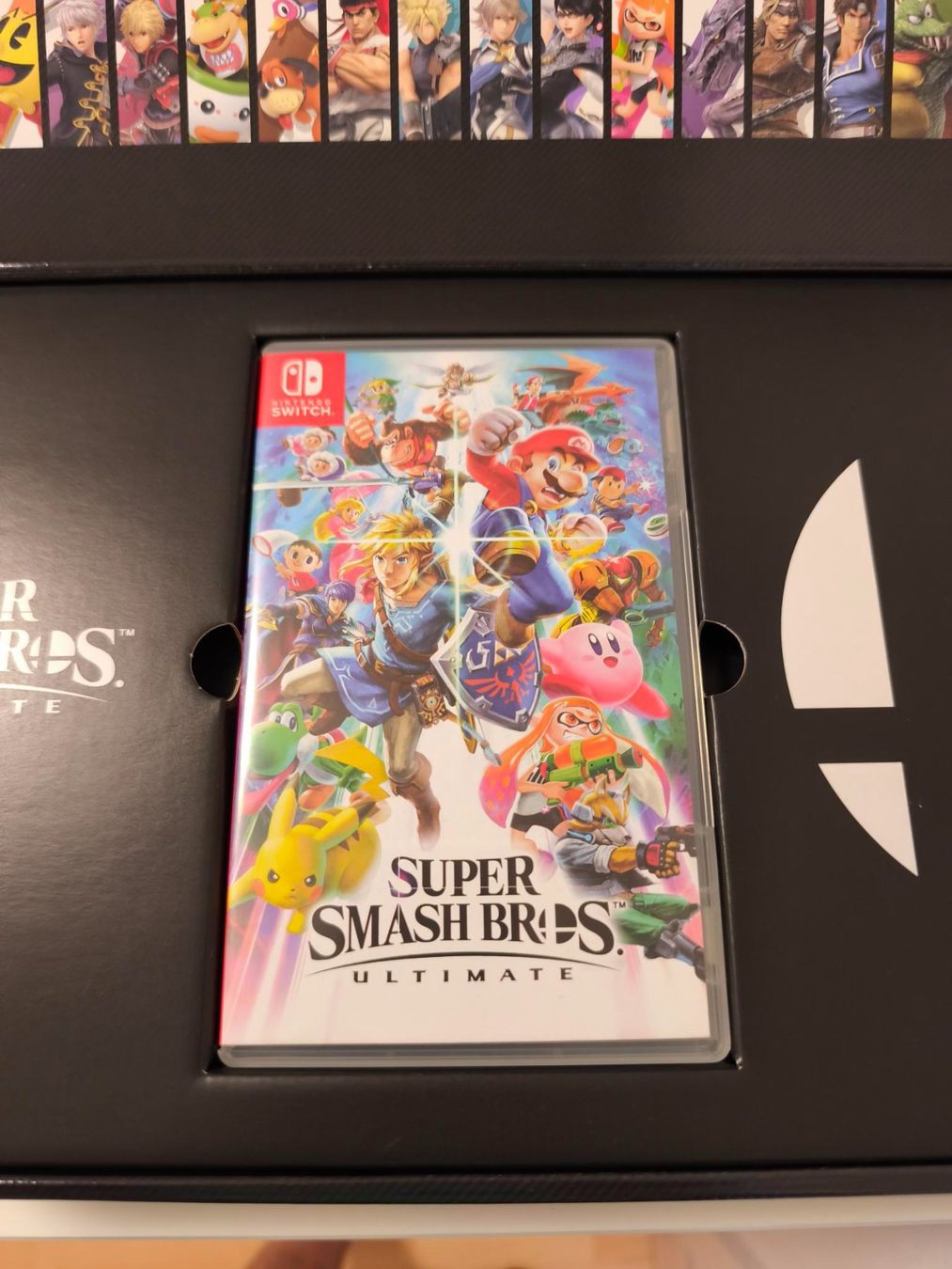 Nintendo Giochi: Super Smash Bros. Ultimate - Limited Edition Switch/Nintendo – Nuovo (secondo la descrizione) da Frauenfeld venduto da Odanos 3