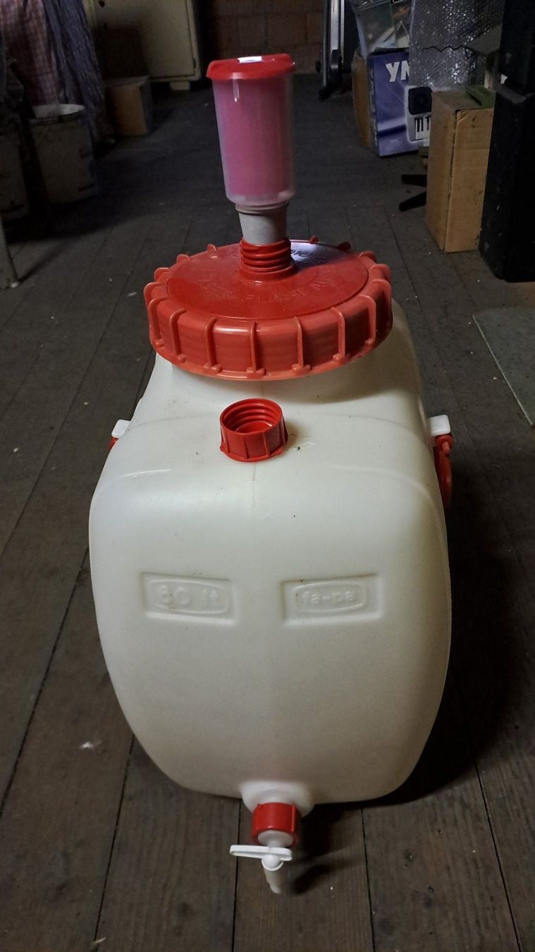 Zubehör: Mostfass 60 Liter Kunststoff – Gebraucht aus Leimbach AG von volta69