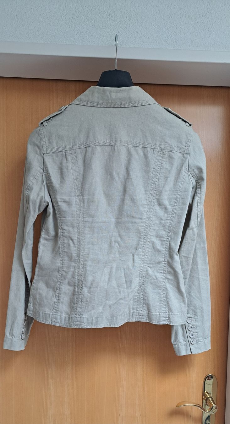 Giacche: Kurzer Leinen Blazer NEU Gr. 38 – Nuovo (secondo la descrizione) da Emmen venduto da Huwimark 1
