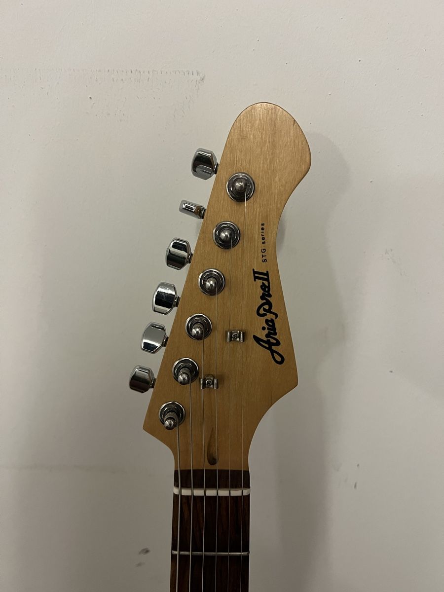 Aria Strumenti musicali: Gitarre Aria Pro Stg – Usato da Wangen an der Aare venduto da kvn_b 3