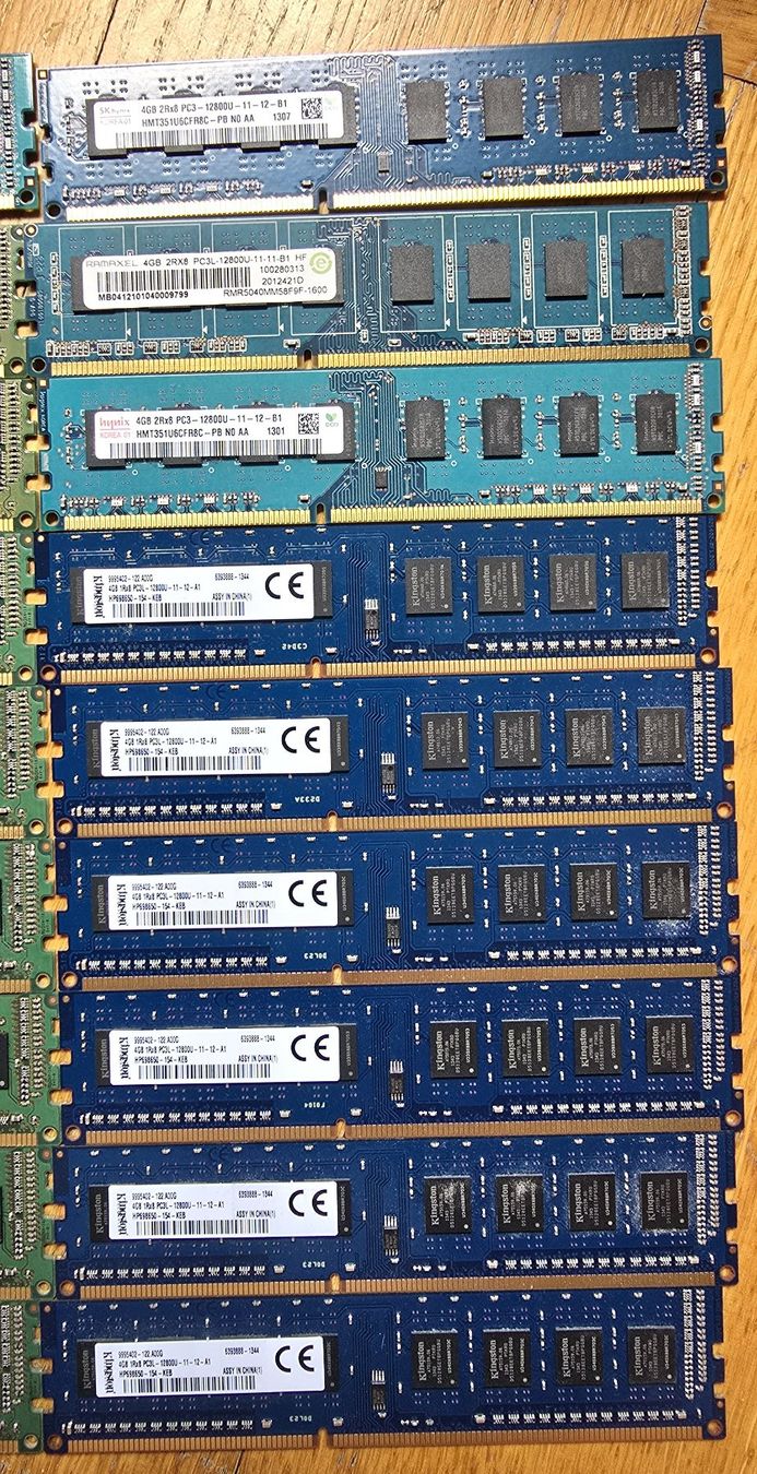 Memory / RAM: 18x RAM DDR3 4GB PC3-12800 – Gebraucht aus Lausanne von Super_IT 2