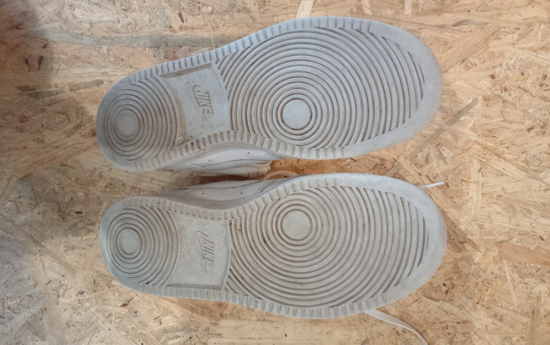 Nike Scarpe da donna: Nike , Weiss, Grösse 37.5 – Usato da Mollis venduto da gar_wqz5 2
