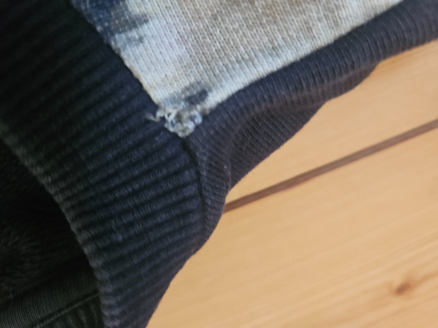 Molo Maglioni & Felpe: Molo Tiger Pulli 140 – Usato da Rifferswil venduto da fle_5nqr 2