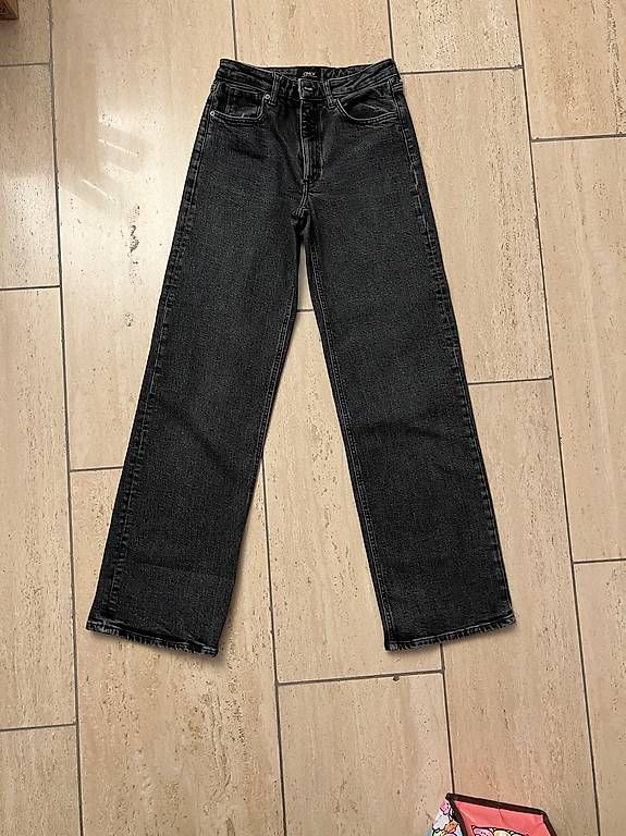 Jeans: Cargo Jeans Frauen – Usato da Berikon venduto da Alice_z