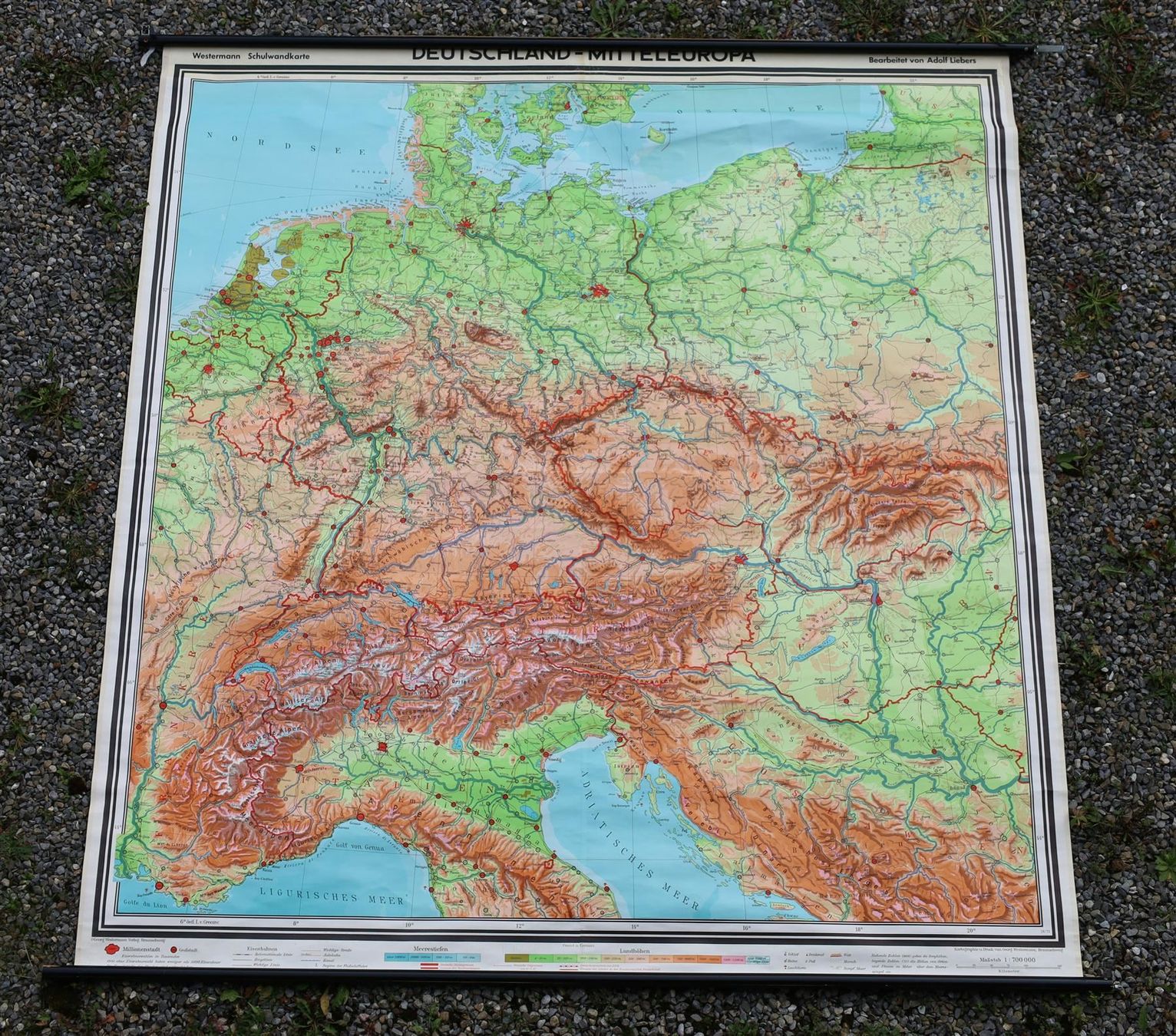 Cartine & Atlanti: XL Schulwandkarte "Mitteleuropa" – Usato da Birrwil venduto da brandschatz_birrwil 8
