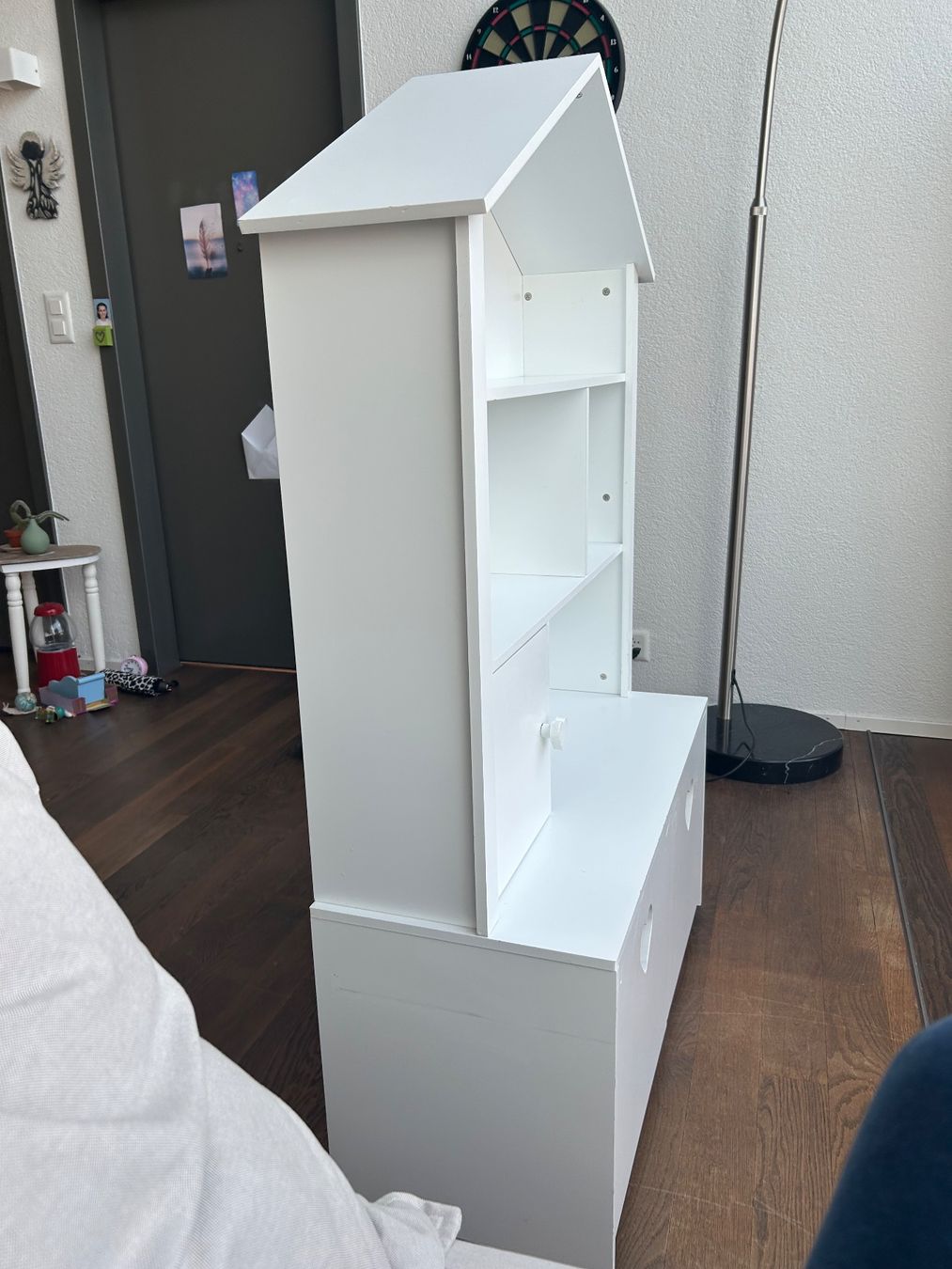 Étagères: Verbaudet Kindermöbel Hausform – D'occasion à Kriechenwil par neuhene 2
