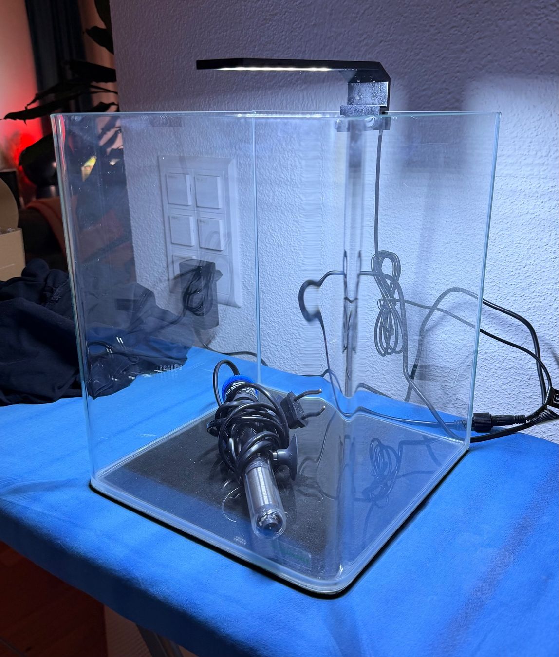 Dennerle Acquari: Aquarium Dennerle Nano Cube 20L inkl. LED & Heizstab – Usato da Buchs ZH venduto da Josefmanel 4