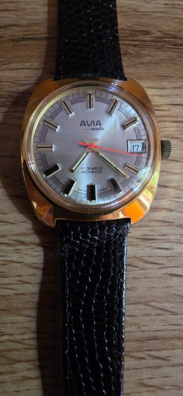 Avia Uhren: Montre  " AVIA " – Gebraucht aus Moléson-s-Gruyères von inf_8z6n