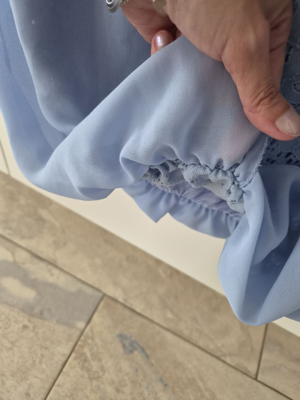 Camicette: Bluse mit Spitze am Rücken, hellblau Gr. L / Today – Usato da Niederrohrdorf venduto da Miripfiri 6