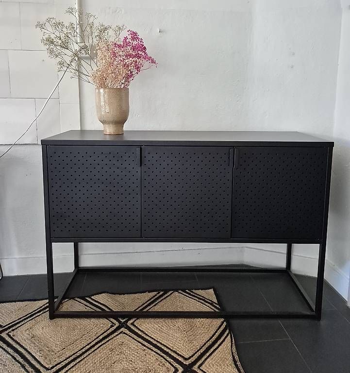 Cassettiere: AC Design Newton Sideboard – Usato da Baden venduto da Skyrock7