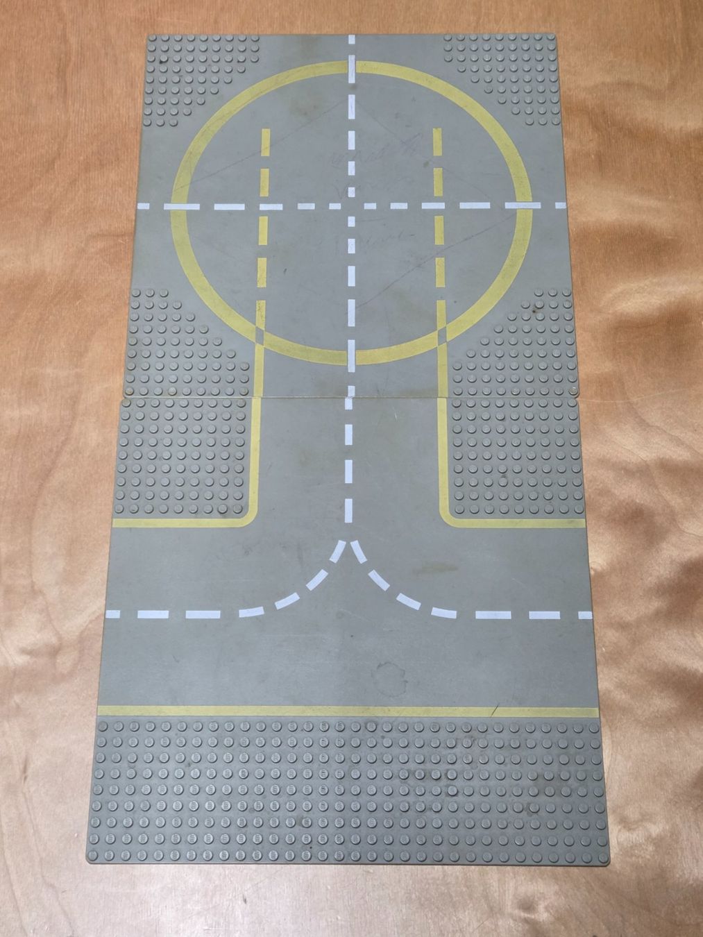 Lego Kit di costruzioni: LEGO 2x Baseplates 32x32 Space – Usato da Basadingen venduto da tot_59zf