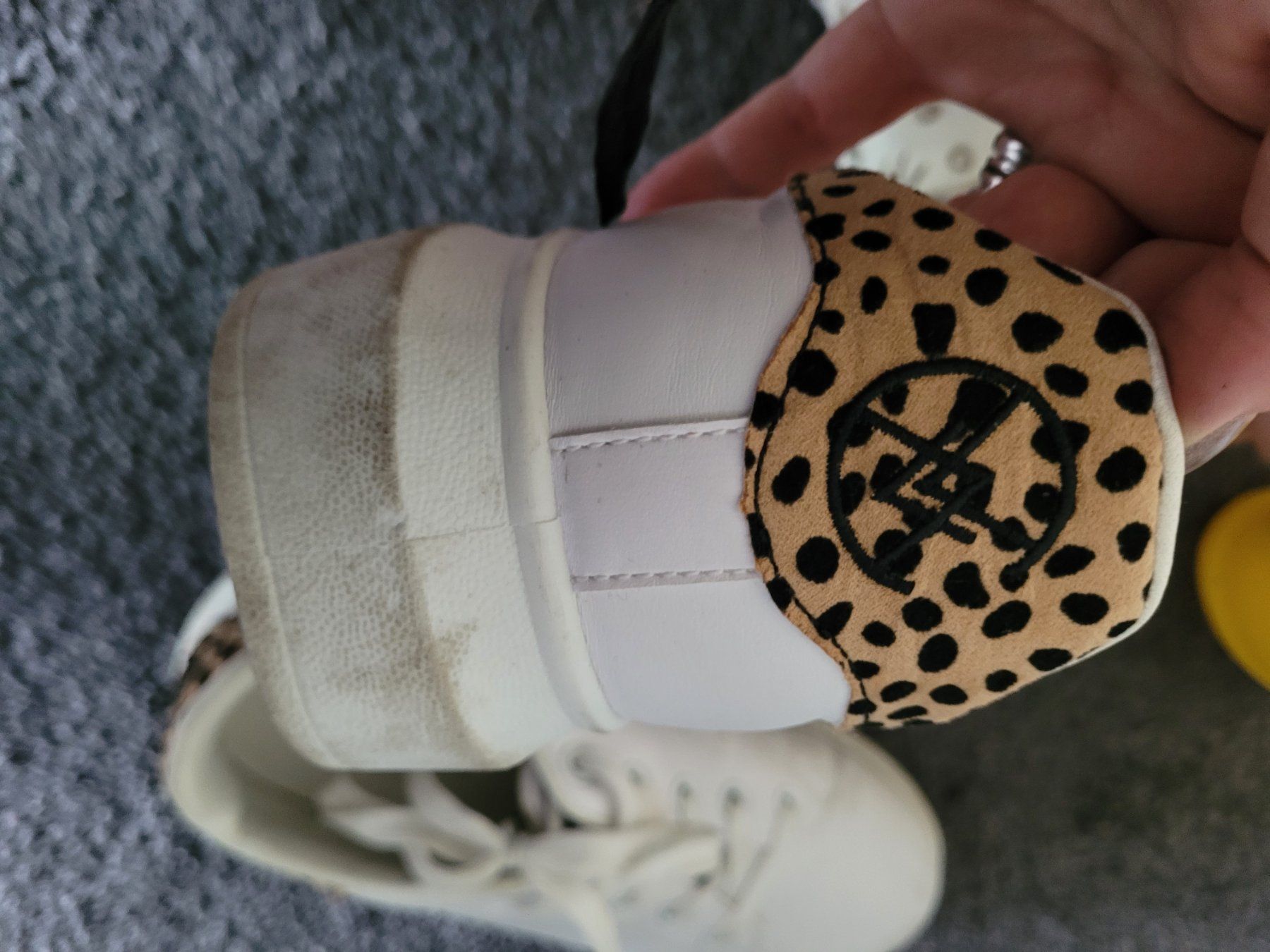 Scarpe da donna: Sneaker 40 – Usato da Giubiasco venduto da A.B00 3