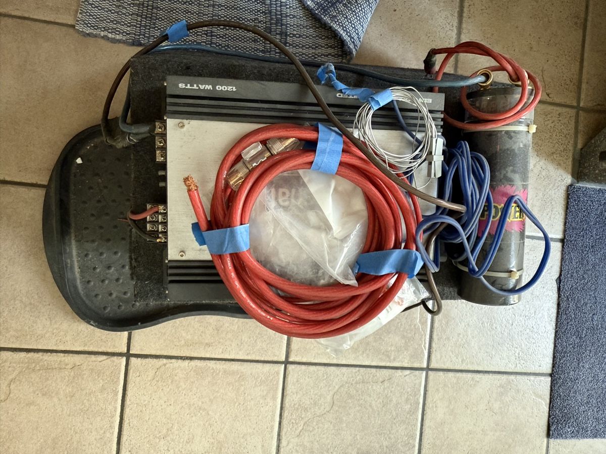 Amplificatori: Auto-Subwoofer mit Verstärker, Occasion – Usato da St. Niklaus VS venduto da Gruber_L. 1