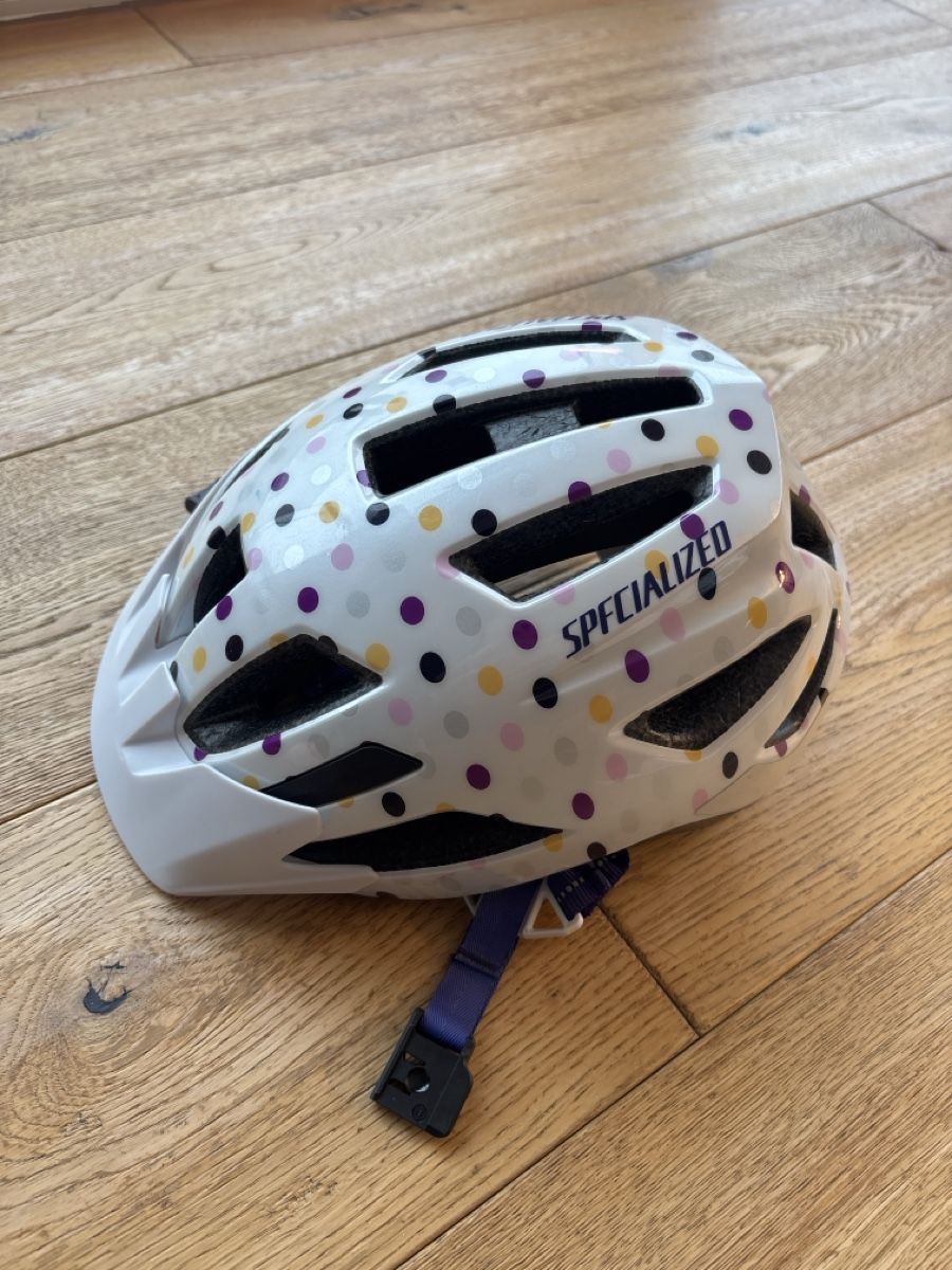 Specialized Casques: Specialized Shuffle Youth Velohelm 52-57 cm – D'occasion à Wilen b. Wil par b-mountain 1