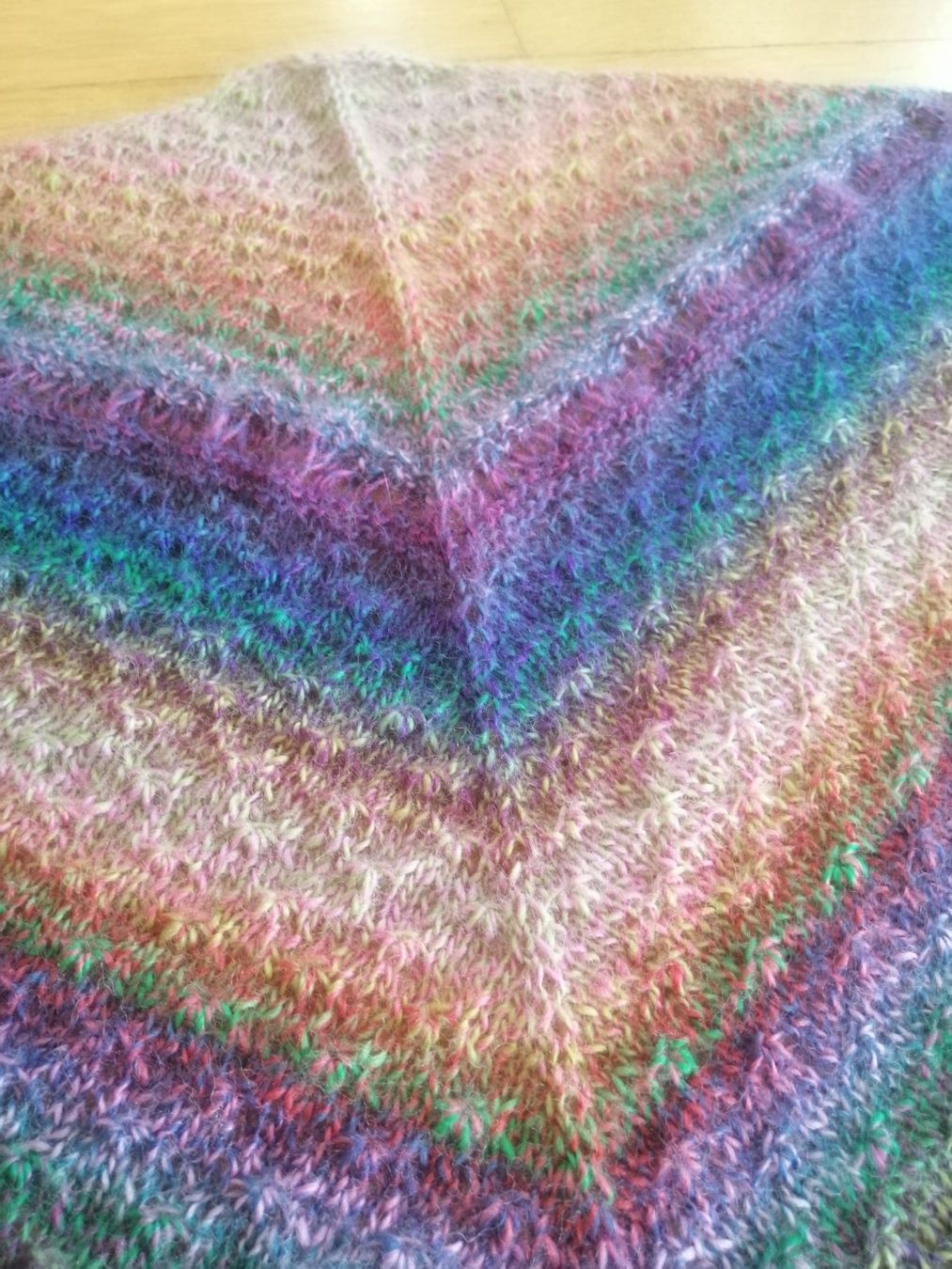 Foulard & Sciarpe: Schultertuch handgestrickt "Butterfly"   NEU – Nuovo (secondo la descrizione) da Langenthal venduto da Handstrick 7
