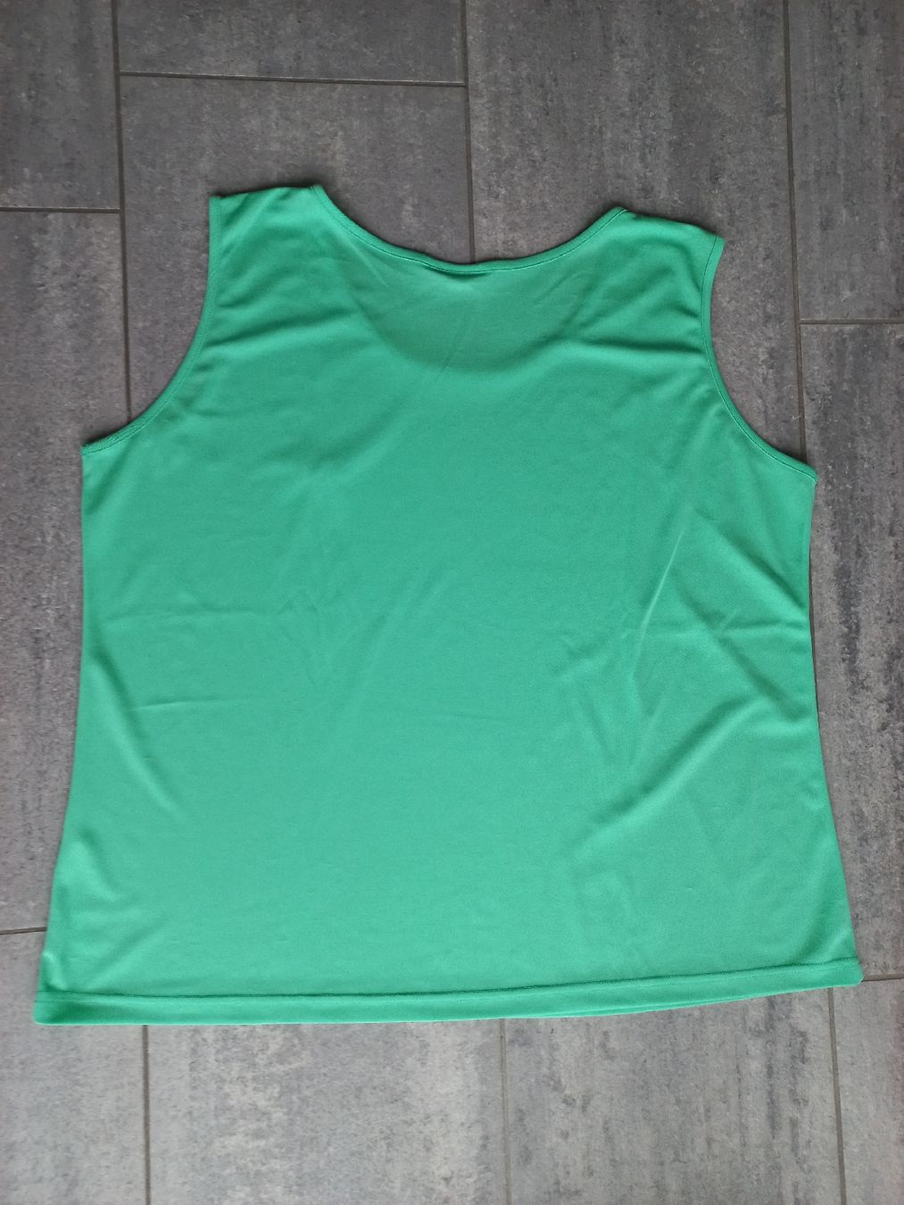Tops: Funktionsshirt Gr. 52 kaum getragen – Neu (gemäss Beschreibung) aus Oberuzwil von venditum. 2