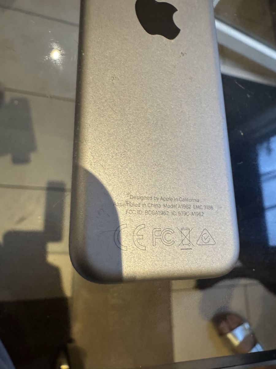 Apple Fernbedienungen: Télécommande Apple TV aluminium bon état – Gebraucht aus Biel/Bienne von Baol1 2