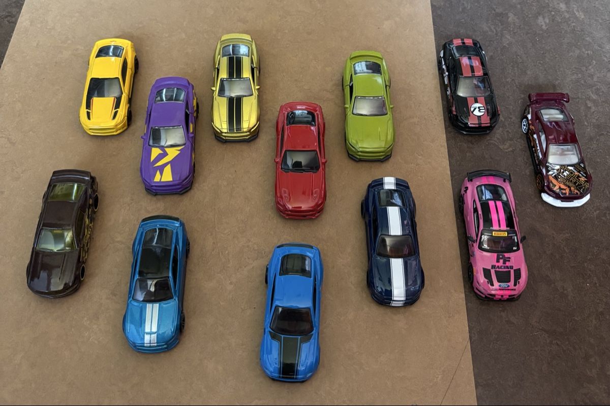 Modellini d'auto: Modellautos Mustangs (Sammler)  – Nuovo (secondo la descrizione) da Brüttisellen venduto da Sese_99 1