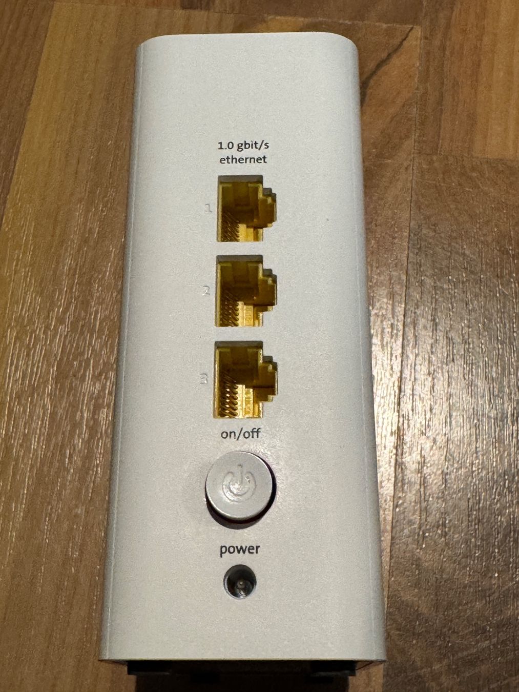 Swisscom Wlan: Swisscom WLAN Box 2 mit Netzadapter und Ethernetkabel – Gebraucht aus Meierskappel von fs6344 6