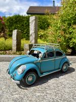 VW Käfer blau aus Blech